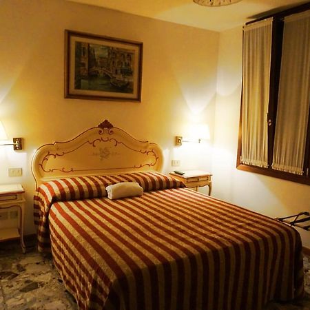 Guesthouse Al Profeta Venedig Eksteriør billede