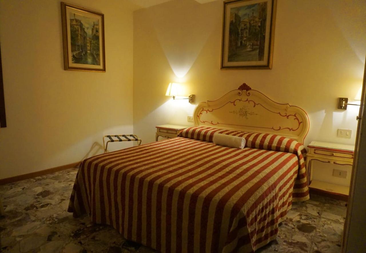 Guesthouse Al Profeta Venedig Eksteriør billede