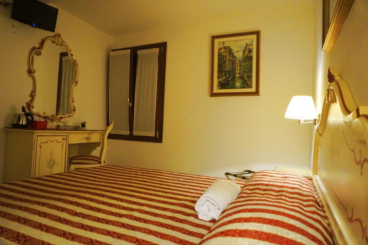 Guesthouse Al Profeta Venedig Eksteriør billede